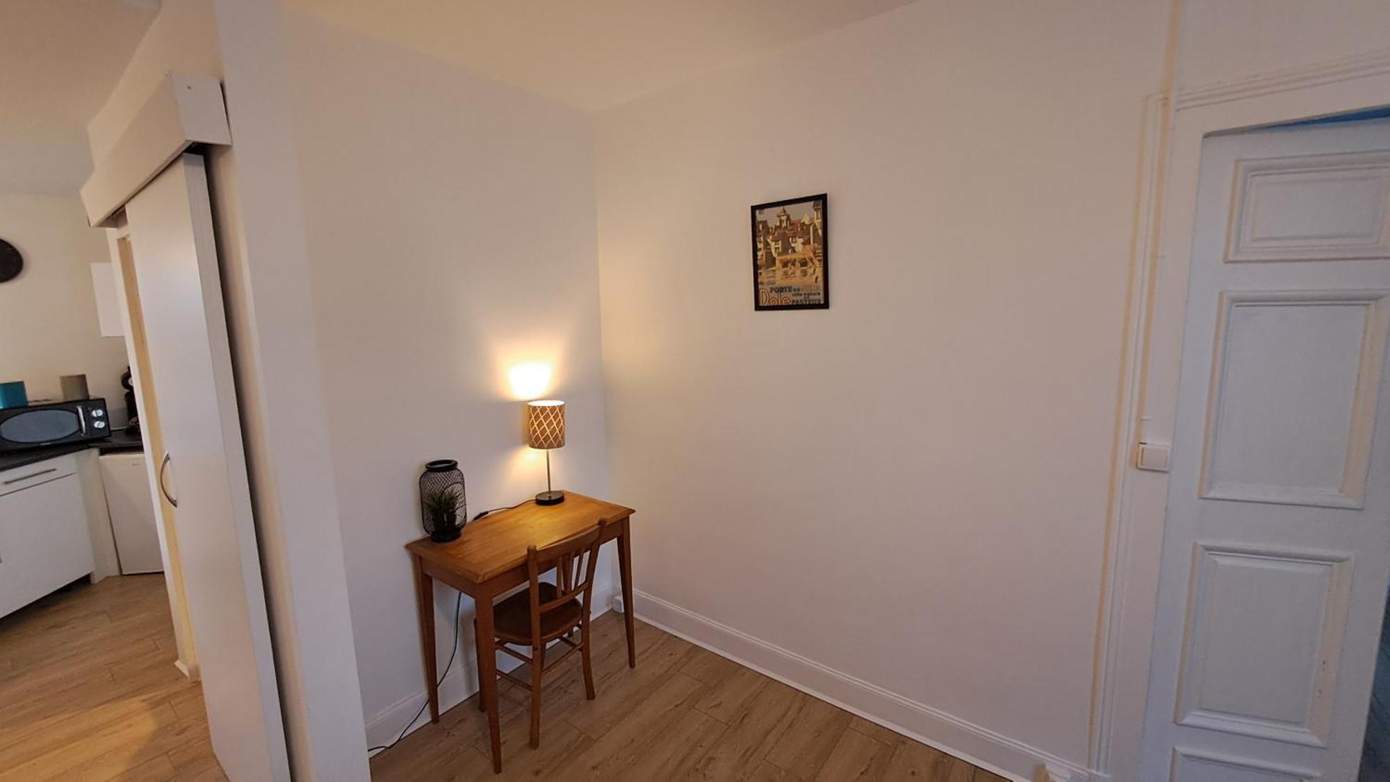 Appartement Confort Deux Etoiles Dole Eksteriør billede